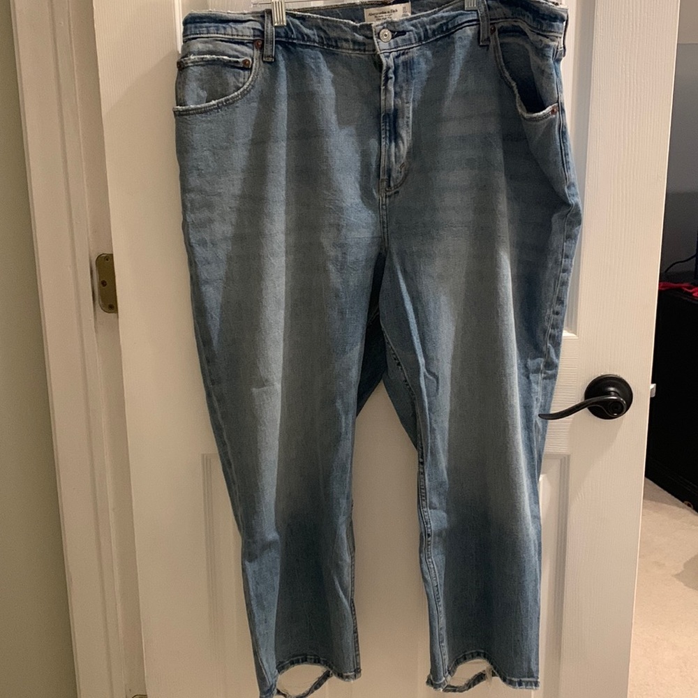 Abercrombie & Fitch The Ankle Straight Ultra High Rise jeans size 20/35